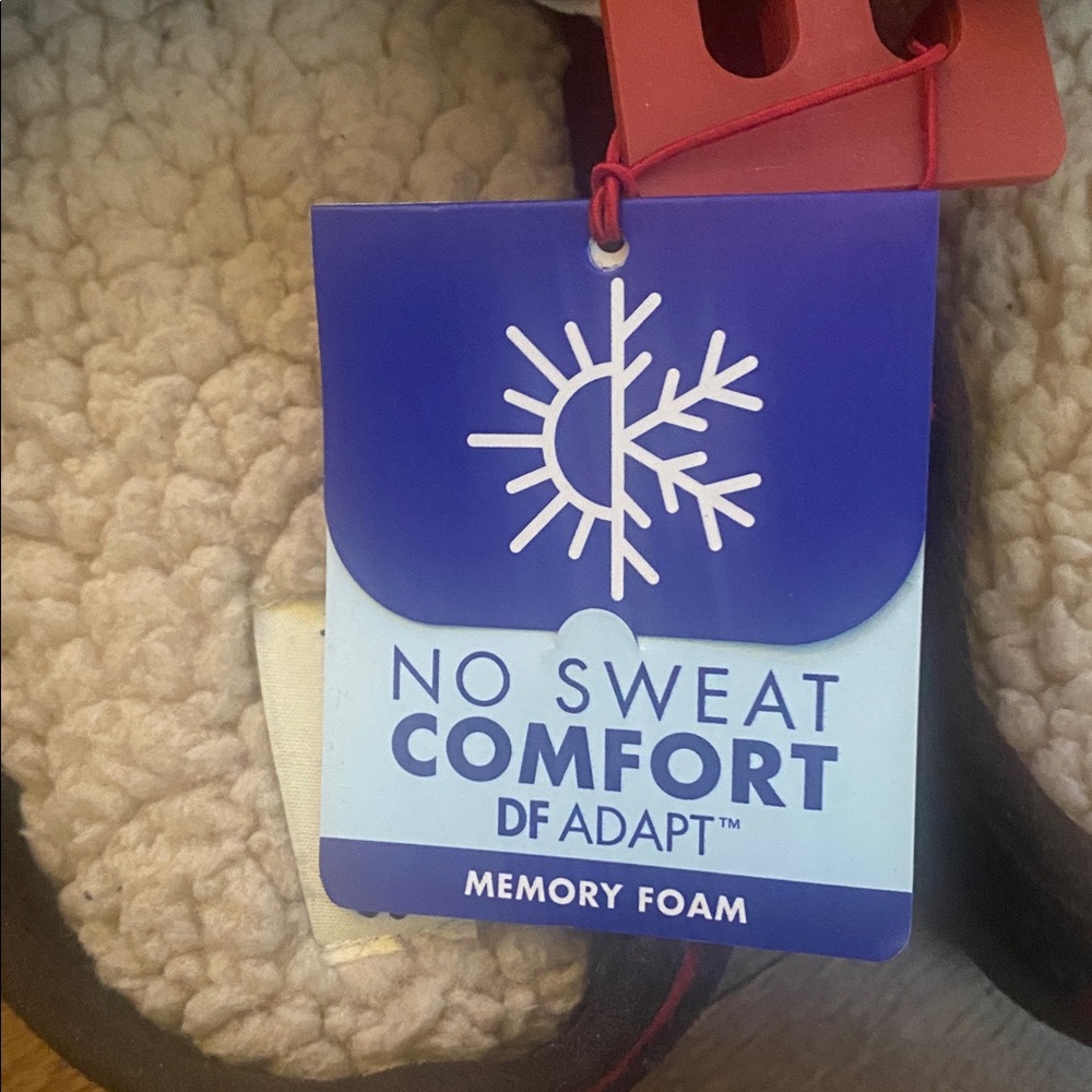 Dearfoams - Picture 3 of 7